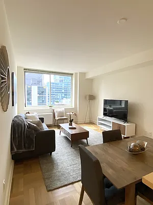 Rented by Windsor Property Management | media 32