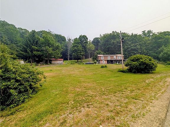 5th image of 621 Looker Ln