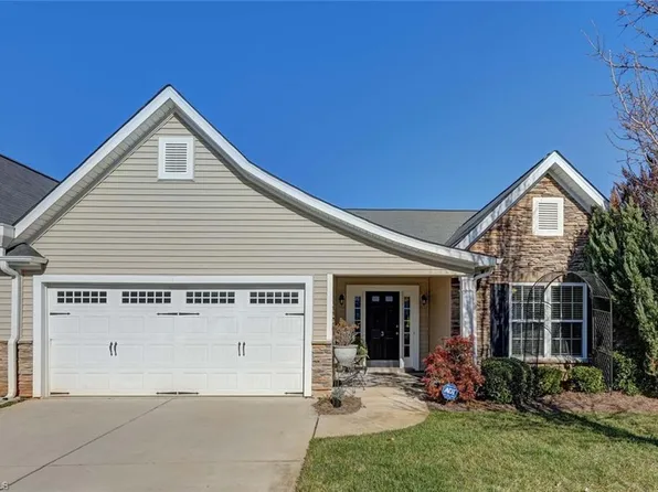 3 Rocking Ct, Greensboro, NC 27405