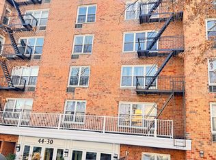 44-30 Douglaston Pkwy #5A, Little Neck, NY 11363