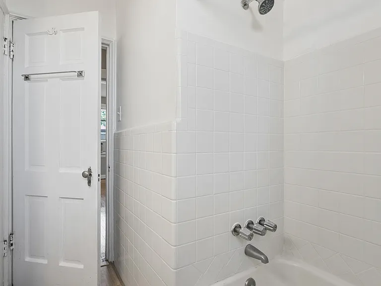 7539 Byron Pl #3W — Photo 16
