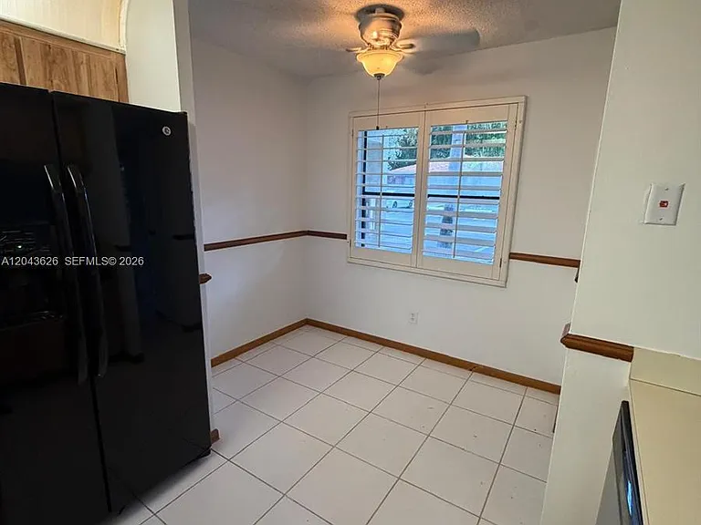 9643 NW 4th St #5B — Photo 5