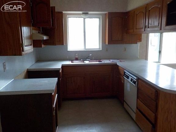 3rd image of 1348 Ox Yoke Dr