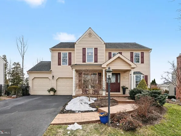 37 Saratoga Ln, Harleysville, PA 19438