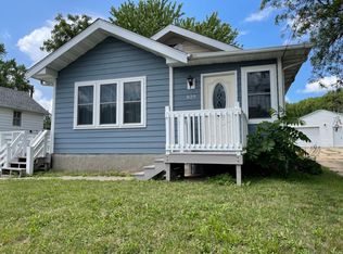 829 Hudson Ave, Iowa City, IA 52246