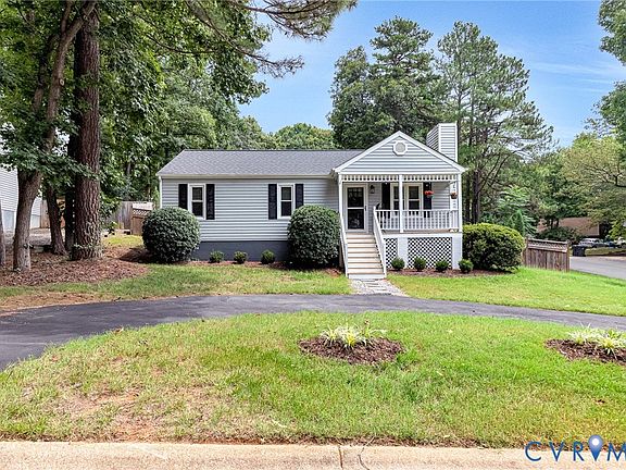 3rd image of 1325 Southwick Blvd