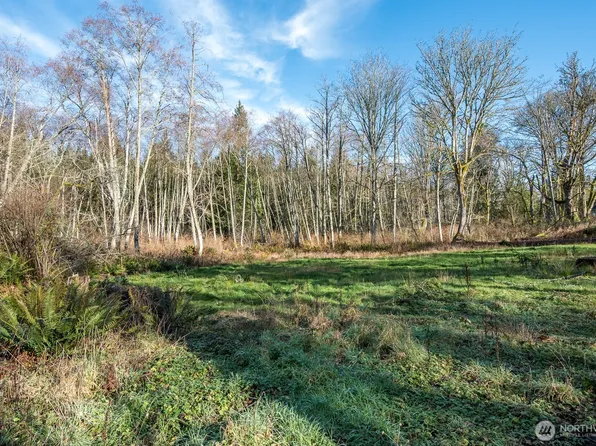 105 N Sunrise Blvd, Camano Island, WA 98282