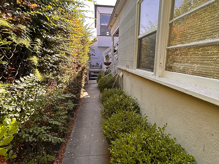 2215 20th St #1 — Photo 15