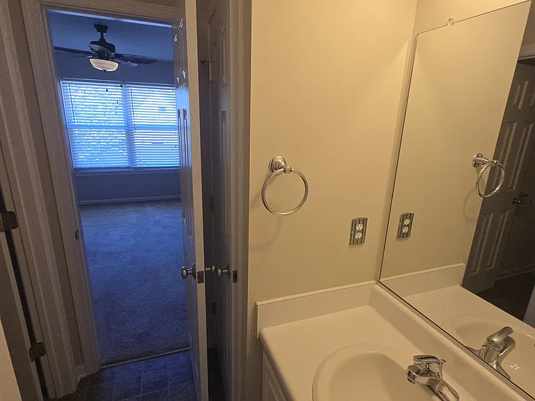 908 Terrace Ave — Photo 23