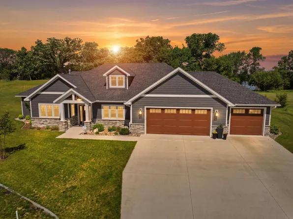 620 Loretta Cir, Spicer, MN 56288