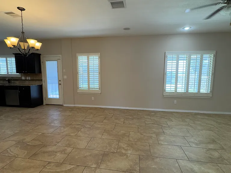 7665 Mundy Creek Dr — Photo 7