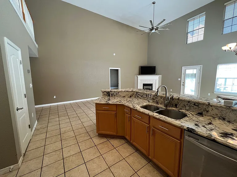 597 Loblolly Bay Dr — Photo 5