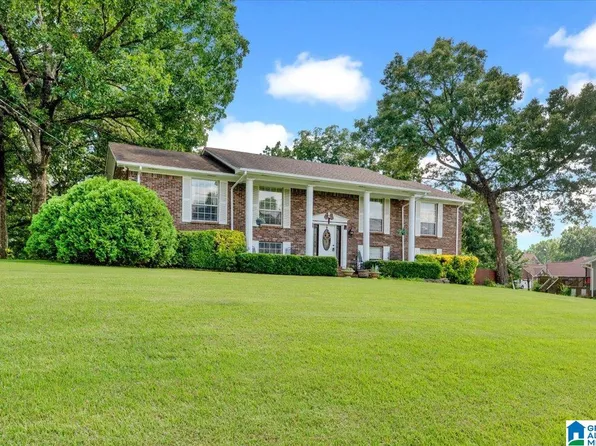 1361 8th Pl, Pleasant Grove, AL 35127