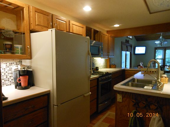 kitchen/large island