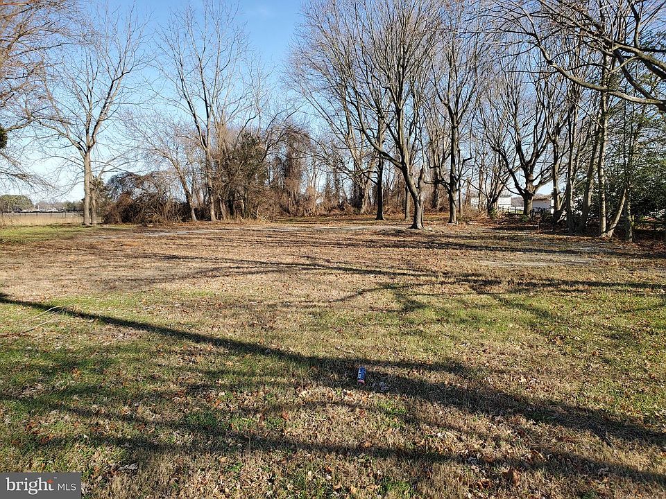 1st image of 811 S Dupont Blvd