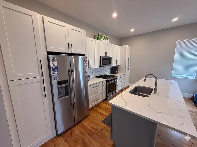 1811 Sidney St — Photo 5