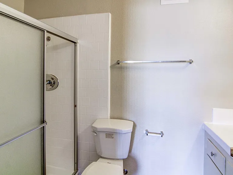 Covina Palms Apartments — Photo 24