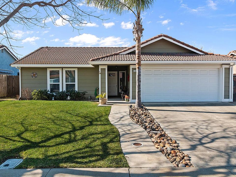 1st image of 1861 Bristlecone Dr