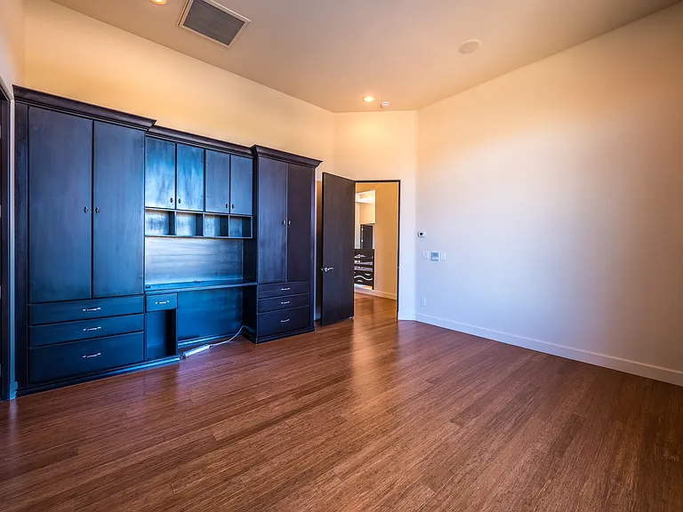 7426 Yonie Ct — Photo 40
