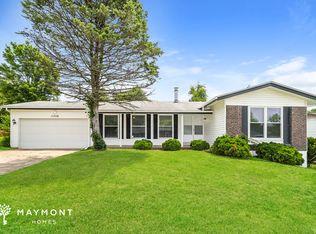 11728 Vizcuya Ct, Florissant, MO 63033