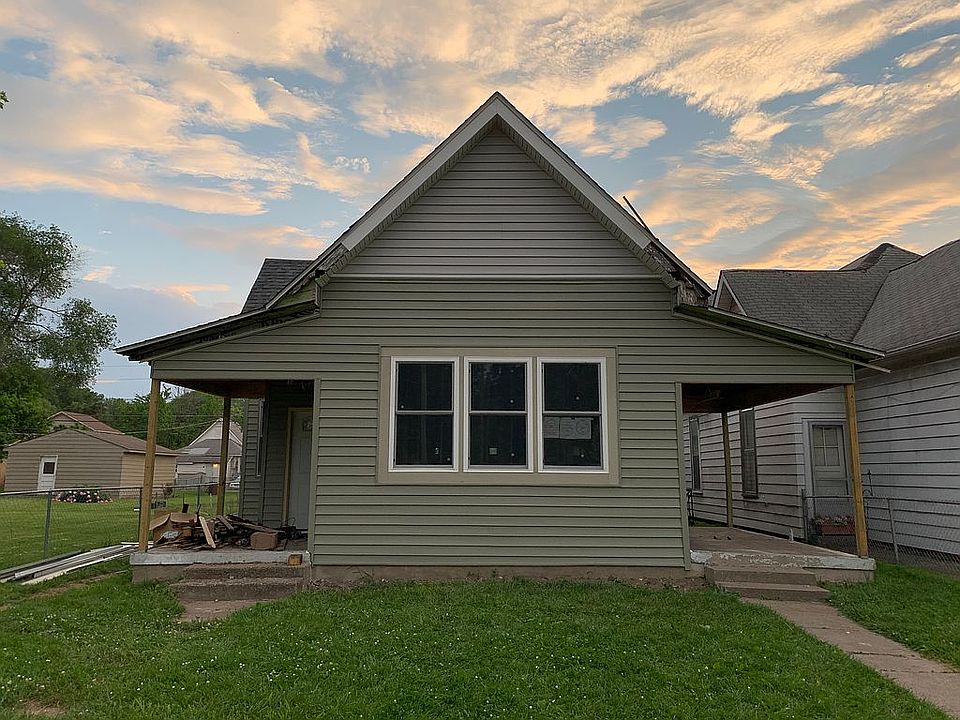 1st image of 812 Marion Ave