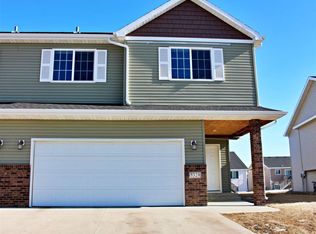 3328 8th St NE, Minot, ND 58703