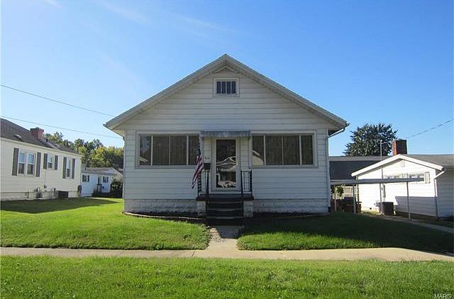 910 W Lincoln St, Vandalia, IL 62471 | Zillow