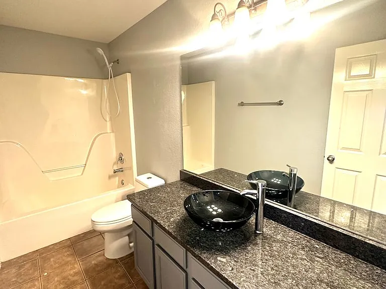 3705 SW Hansom Loop — Photo 21
