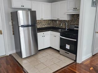 35-37 34th St #2B, Astoria, NY 11106