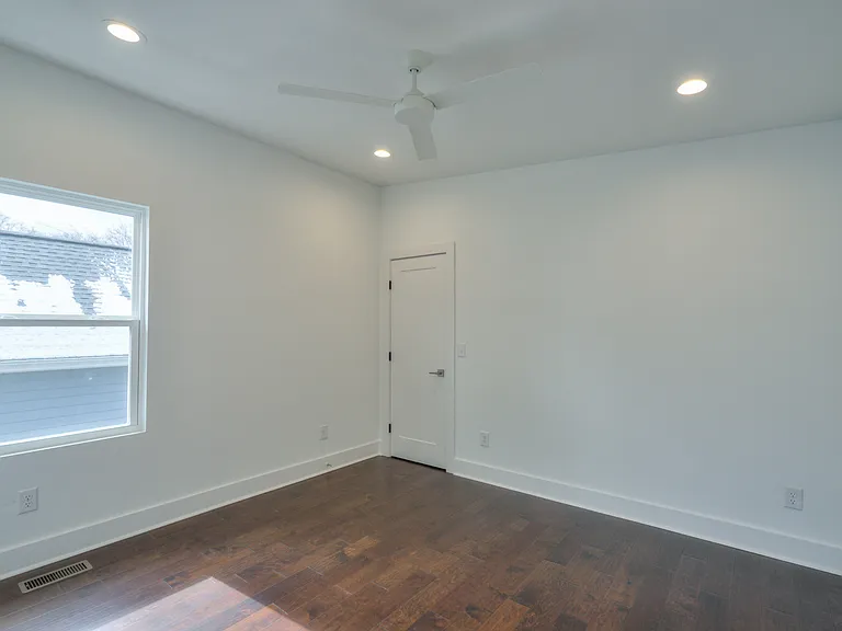 2411A Middle St — Photo 12