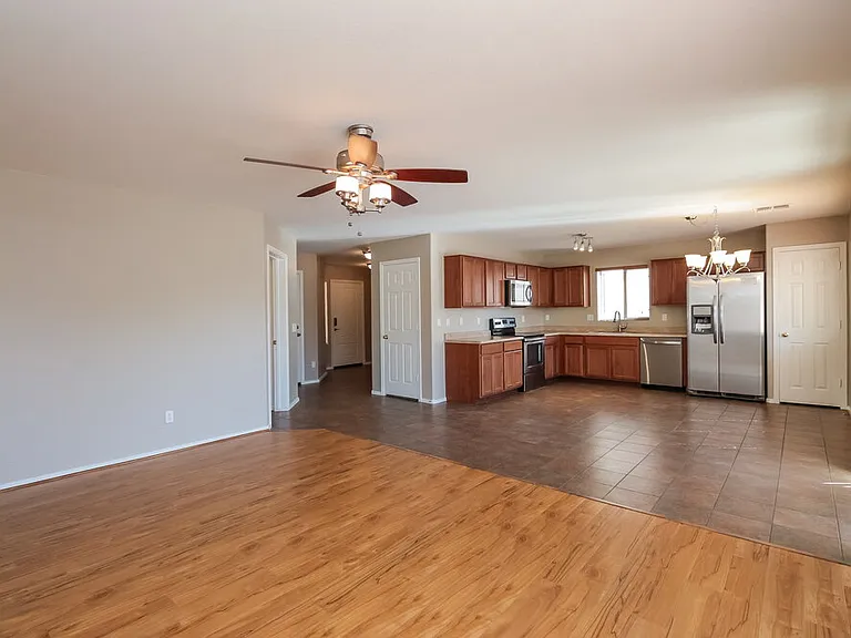 3855 W Belle Ave — Photo 2