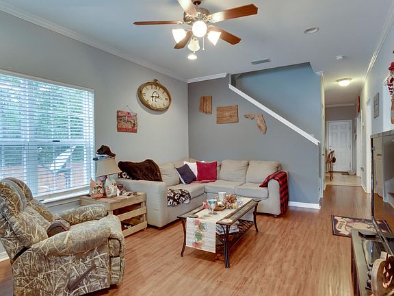 5th image of 1470 Bentley Cir #7