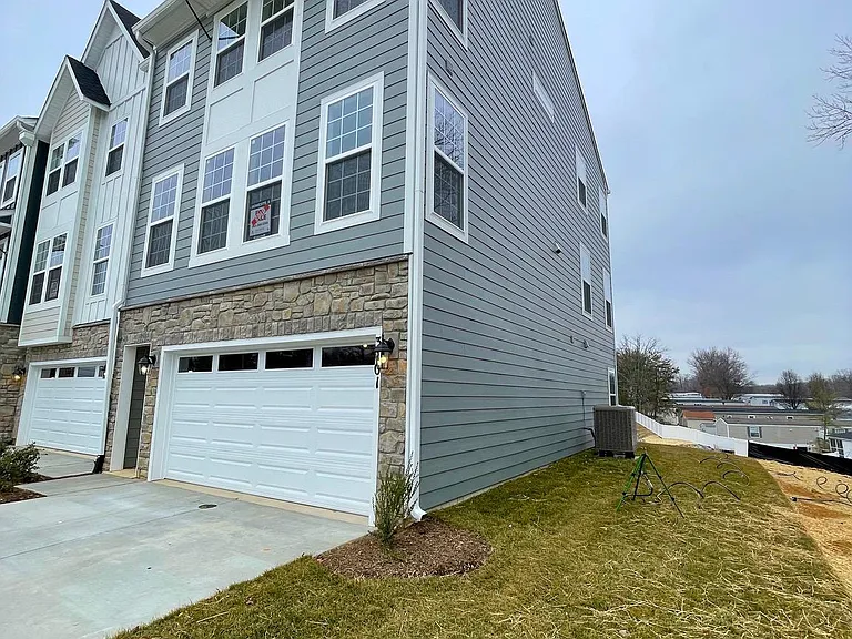 3701 Allington Ct — Photo 2