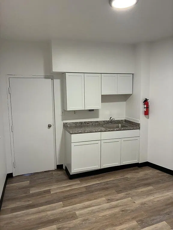 1150 Brownsville Road 1A — Photo 1