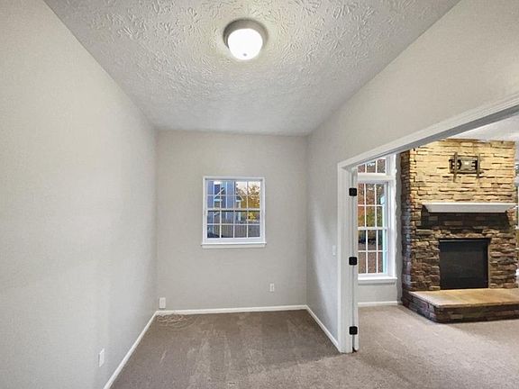 4th image of 5838 Furlong Dr