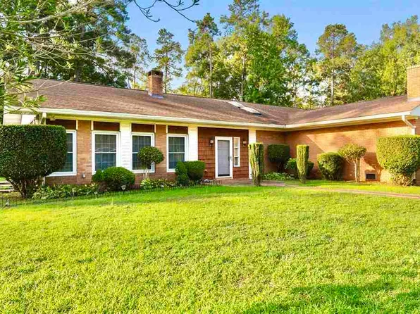 506 Gregory St, Timmonsville, SC 29161
