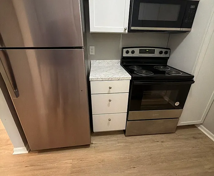 429 S Sycamore St #8 — Photo 8