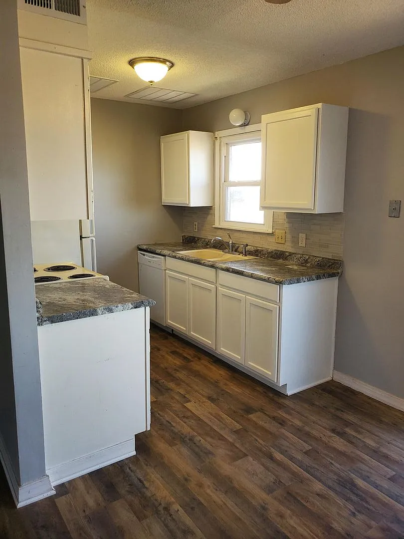 1449 N. Smith Ct #2 — Photo 3