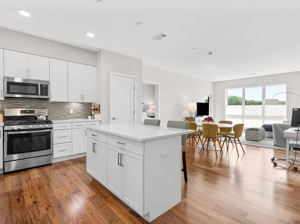 3531 Washington St #U315, Jamaica Plain, MA 02130