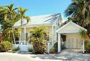 Classic Key West EyeBrow