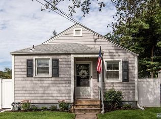 290 4th Ave, Hawthorne, NJ 07506