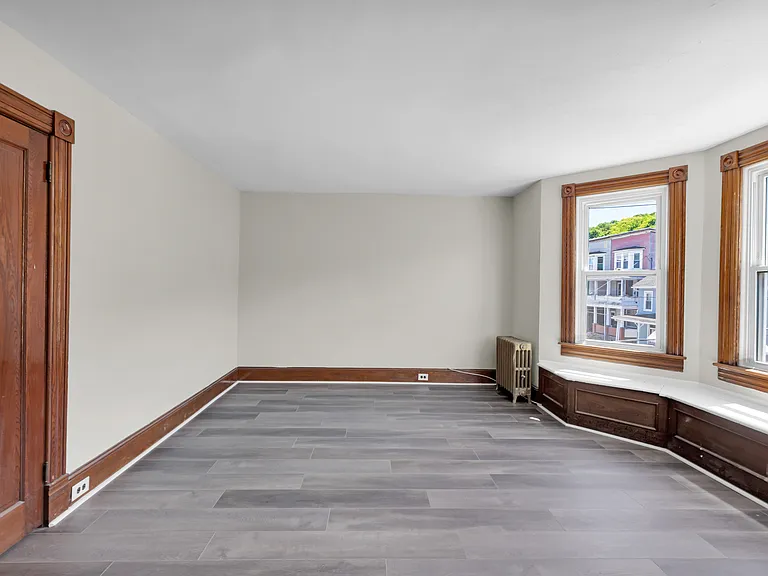 265-267 E Bertsch St #4 — Photo 13