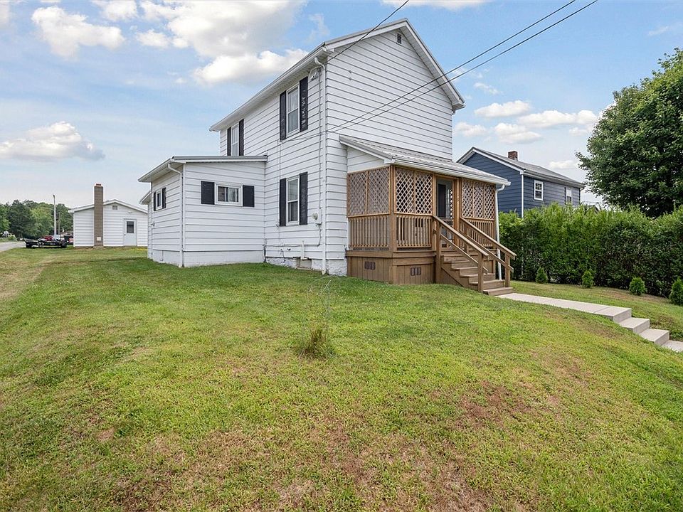 1st image of 118 Cedar St