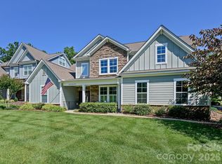 804 Sardis Ln, Charlotte, NC 28270