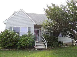 912 Waterlily Rd, Coinjock, NC 27923