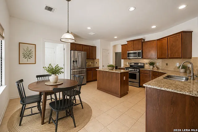23014 Airedale Ln — Photo 6