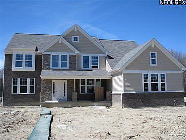 2nd image of 10800 Chippewa Path