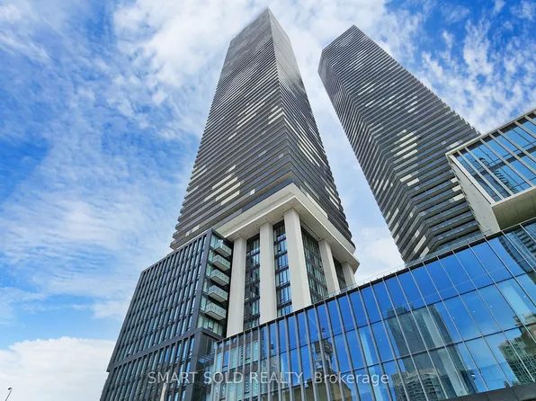 55 Cooper St #7202, Toronto, ON M5E 0G1