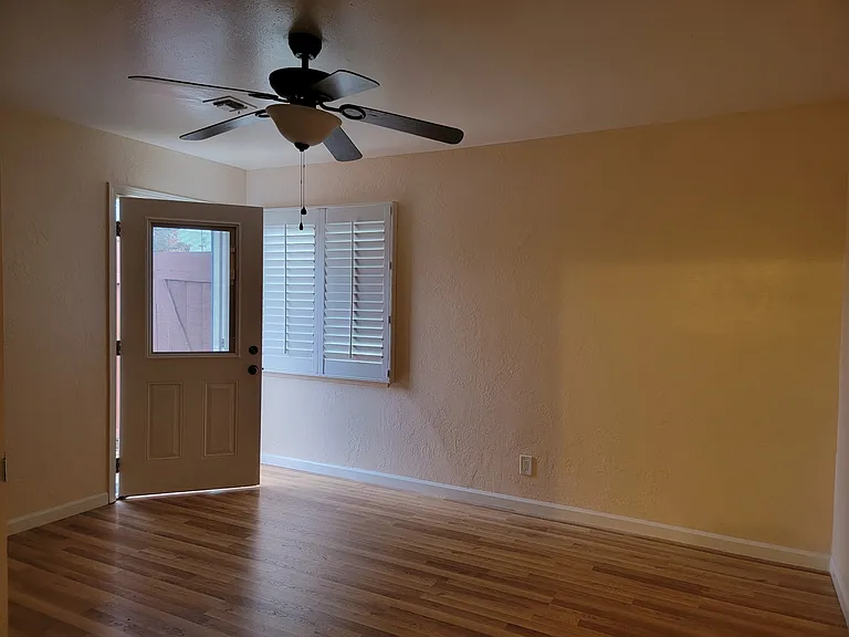 3191 Humbolt Ave — Photo 4