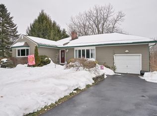 14 Sherwood Dr, Poughkeepsie, NY 12603